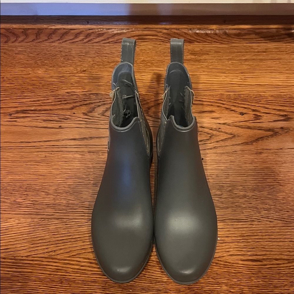 Jack Rogers Gray Ankle Rain Boots